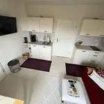 Kleehoeppchen, Im Mit Wellness 公寓 Bornhagen